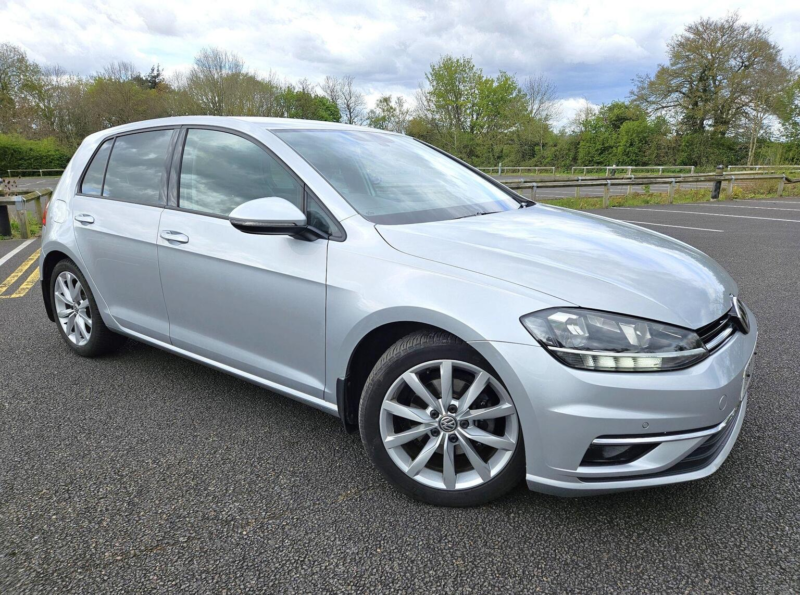 2017 Volkswagen Golf 1.6 Tdi Bluemotion Tech Gt Euro 6 (s/s) 5dr in Silver — image 1