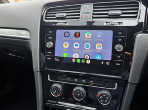 2017 Volkswagen Golf 1.6 Tdi Bluemotion Tech Gt Euro 6 (s/s) 5dr in Silver — image 5