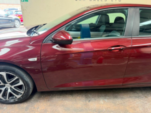 2017 Vauxhall Insignia 1.6 Turbo D Ecotec Design Nav Grand Sport Euro 6 (s/s) 5dr in Red — image 6