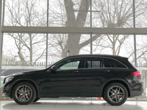 2018 Mercedes-Benz Glc 2.0 Glc250 Sport G-Tronic 4matic Euro 6 (s/s) 5dr Lj18dfs 2018 (18) 56,636 Miles Petrol Automatic in Black — image 5