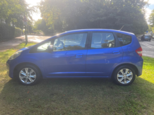 2012 Honda Jazz 1.4 I-Vtec Es in Blue — image 4