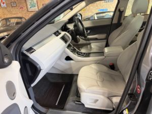 2014 Land Rover Range Rover Evoque 2.2 Sd4 Pure Tech in Grey — image 5