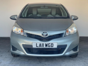 2011 Toyota Yaris 1.33 Dual Vvt-I Tr Multidrive S Euro 5 5dr in Green — image 2