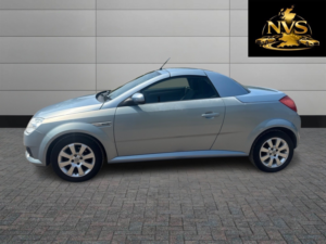 2006 Vauxhall Tigra 1.4 I 16v in Blue — image 4