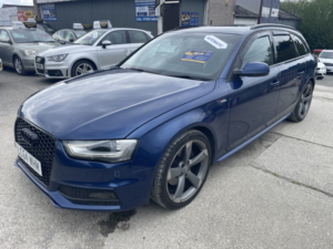 2015 Audi A4 Avant 1.8 Tfsi Black Edition in Blue — image 4