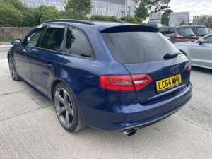 2015 Audi A4 Avant 1.8 Tfsi Black Edition in Blue — image 6