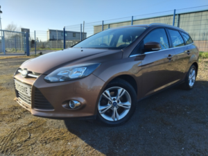 2013 Ford Focus 1.6 Zetec in Brown — image 2