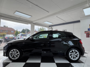 2019 Audi A1 1.0 Tfsi 30 Sport Sportback Euro 6 (s/s) 5dr in Black — image 4