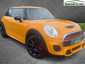 2015 MINI Hatch