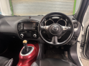 2014 Nissan Juke 1.6 Tekna in White — image 2