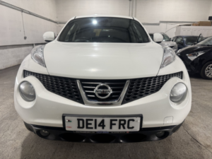2014 Nissan Juke 1.6 Tekna in White — image 3