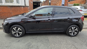 2018 Volkswagen Polo 1.0 Tsi Se in Black — image 2