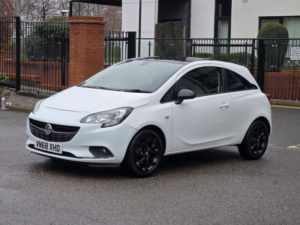 2018 Vauxhall Corsa 1.4i Ecotec Griffin Hatchback 3dr Petrol Manual Euro 6 (75 Ps) in White — image 3