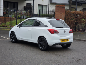 2018 Vauxhall Corsa 1.4i Ecotec Griffin Hatchback 3dr Petrol Manual Euro 6 (75 Ps) in White — image 4