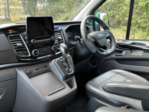 2023 Ford Transit Custom 2.0 Transit Custom Limited Dciv 320 L1 2.0l Ecoblue 170ps Fwd 6 Speed Automatic in Green — image 3