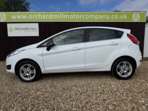 2013 Ford Fiesta 1.3 Zetec in White — image 3