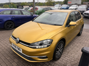 2018 Volkswagen Golf 1.0 Tsi Se in Yellow — image 2