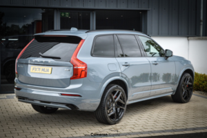 2021 Volvo Xc90 2.0 R-Design B5 (diesel) AWD in Grey — image 2