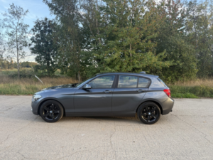 2013 BMW 1 Series 2.0 120d Sport 5-Door in Grey — image 2