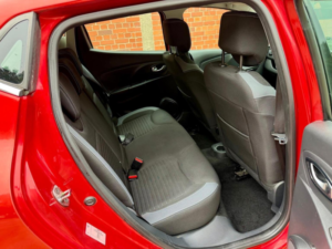 2016 Renault Clio 0.9 Tce Dynamique S Nav Euro 6 (s/s) 5dr in Red — image 4