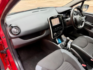 2016 Renault Clio 0.9 Tce Dynamique S Nav Euro 6 (s/s) 5dr in Red — image 6