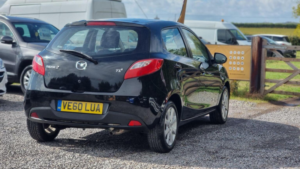 2010 Mazda Mazda2 1.5 Ts2 Auto Euro 5 5dr in Black — image 6