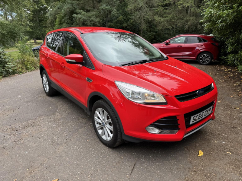 2016 Ford Kuga 2.0 Tdci Titanium SUV 5dr Diesel Manual 2WD Euro 6 (s/s) (150 Ps) in Red — image 1