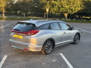 2014 Honda Civic 1.8 I-Vtec Se Plus 5dr Auto, Silver, Petrol + Amazing History in Silver — image 3