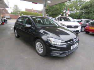 2017 Volkswagen Golf 1.0 Tsi Bluemotion Tech S Euro 6 (s/s) 5dr in Black — image 3
