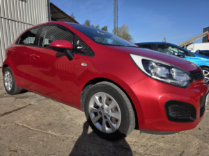 2014 Kia Rio 1.3 1 in Red — image 2