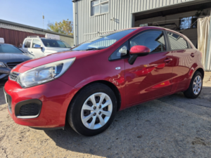 2014 Kia Rio 1.3 1 in Red — image 4