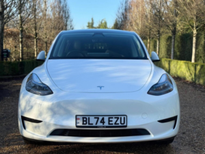 2024 Tesla Model Y Long Range Auto Rwd 5dr in White — image 3