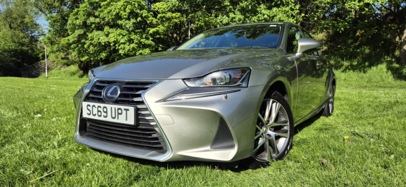 2020 Lexus Is 2.5 300h in Silver — image 1