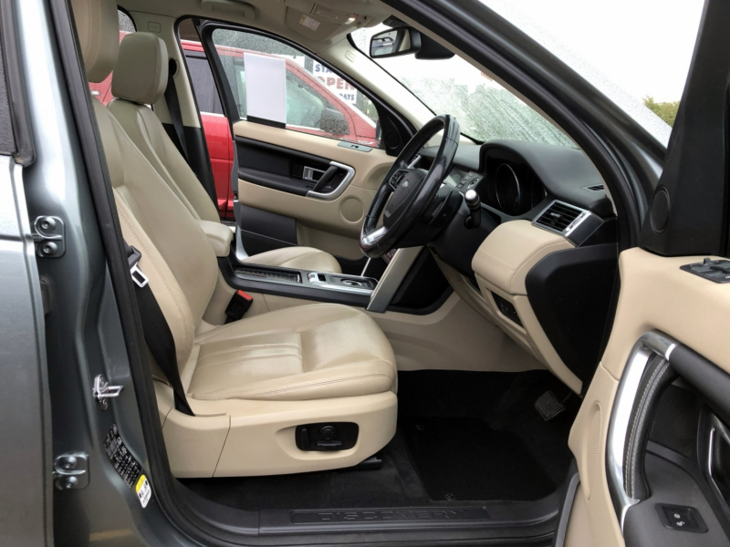 2015 Land Rover Discovery Sport 2.2 Sd4 Hse Turbo Diesel Automatic 7 SEAT 4x4 - Full Service History - 2 Owners in Grey — image 1