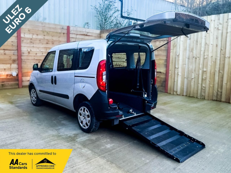 2019 Fiat Doblo 3 SEAT Wheelchair Accessible Disabled Access Vehicle Wav in Grey — image 1
