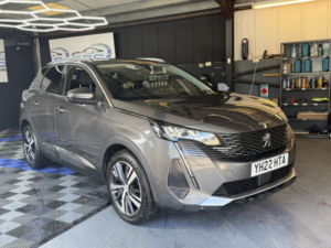 2022 Peugeot 3008 1.5 Bluehdi Allure Premium in Grey — image 4