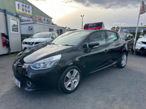 2013 Renault Clio 0.9 Tce Dynamique Medianav Euro 5 (s/s) 5dr in Black — image 3