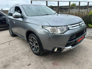 2014 Mitsubishi Outlander 2.2 Di-D Gx3 in Grey — image 4