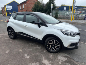 2017 Renault Captur 0.9 Tce Energy Dynamique Nav Euro 6 (s/s) 5dr in White — image 5
