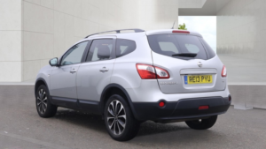 2013 Nissan Qashqai+2 1.5 Dci 360 in Silver — image 4