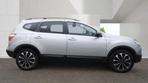 2013 Nissan Qashqai+2 1.5 Dci 360 in Silver — image 5