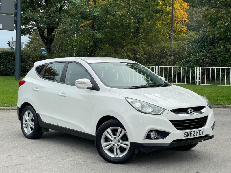2012 Hyundai Ix35 1.6 Gdi Style Euro 5 5dr in White — image 1