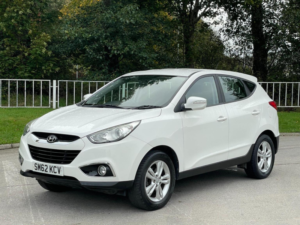 2012 Hyundai Ix35 1.6 Gdi Style Euro 5 5dr in White — image 3
