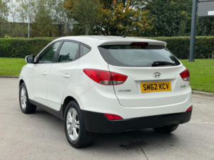 2012 Hyundai Ix35 1.6 Gdi Style Euro 5 5dr in White — image 5