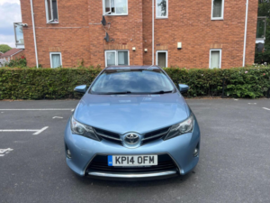 2014 Toyota Auris 1.6 V-Matic Icon Euro 5 5dr in Blue — image 2