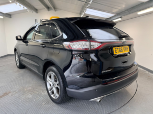 2017 Ford Edge 2.0 Tdci Titanium SUV 5dr Diesel Manual AWD Euro 6 (s/s) (180 Ps) in Black — image 5