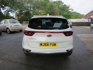 2018 Kia Sportage 1.6 Gdi 2 Euro 6 (s/s) 5dr in White — image 6