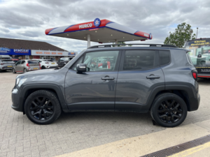 2022 Jeep Renegade 1.3 1.3 T4 150hp Ddct Night Eagle in Grey — image 4