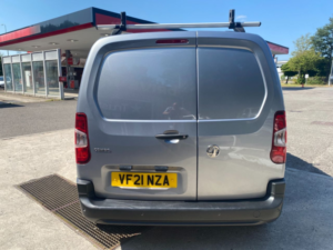 2021 Vauxhall Combo 1.5 Turbo D 2300 Dynamic Panel Van 4dr Diesel Manual L1 H1 Euro 6 (100 Ps) in Grey — image 5