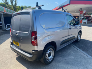 2021 Vauxhall Combo 1.5 Turbo D 2300 Dynamic Panel Van 4dr Diesel Manual L1 H1 Euro 6 (100 Ps) in Grey — image 6